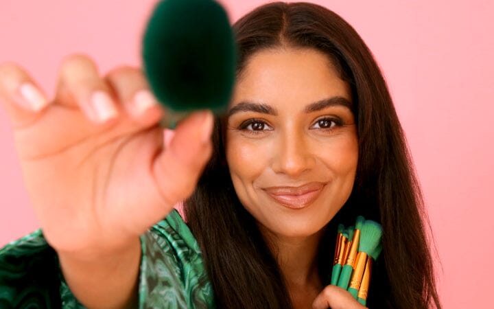 How to Keep Makeup On All Day