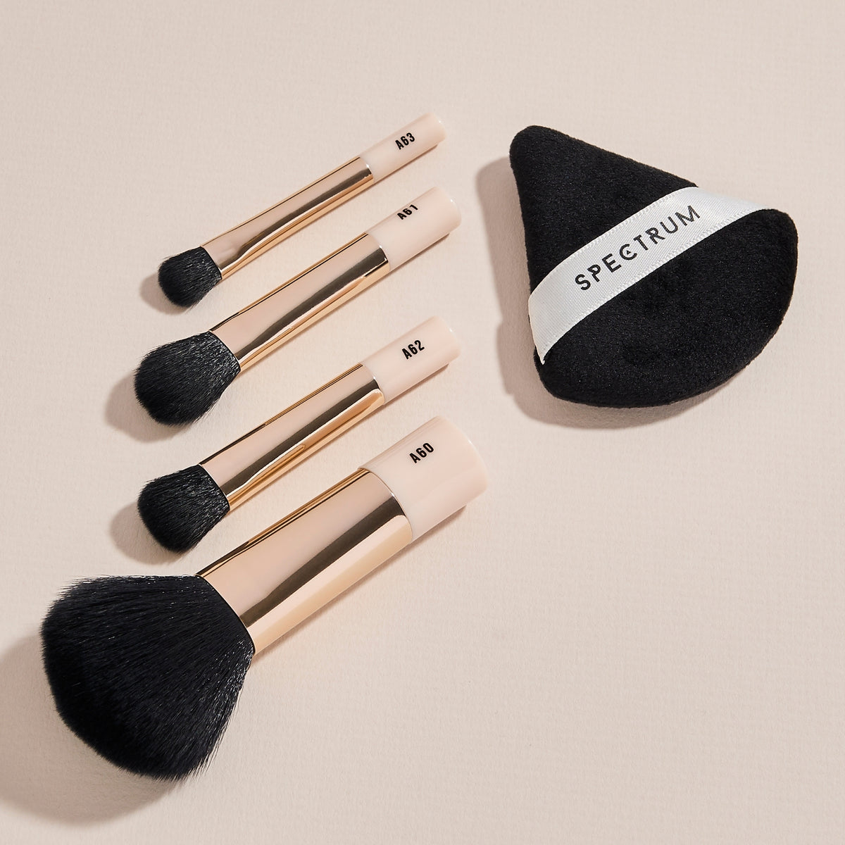 Todo sobre el pincel: juego de 4 piezas de brochas y borlas de maquillaje 'The Flawless Minis'