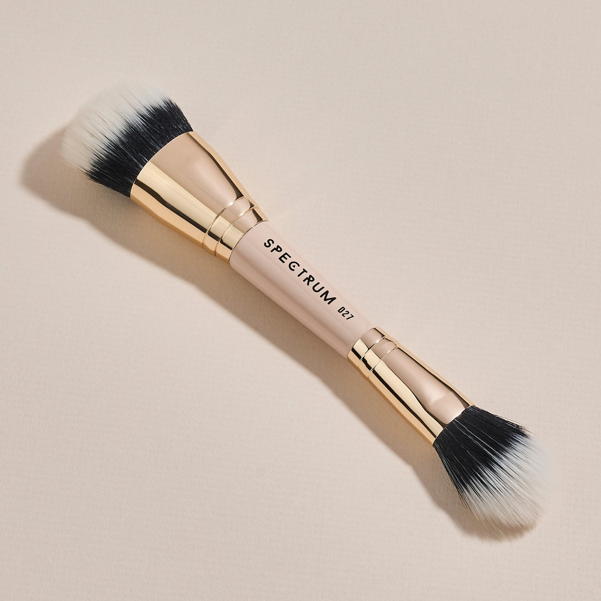 Brocha de doble fibra y doble extremo 'The Flawless Foundation'