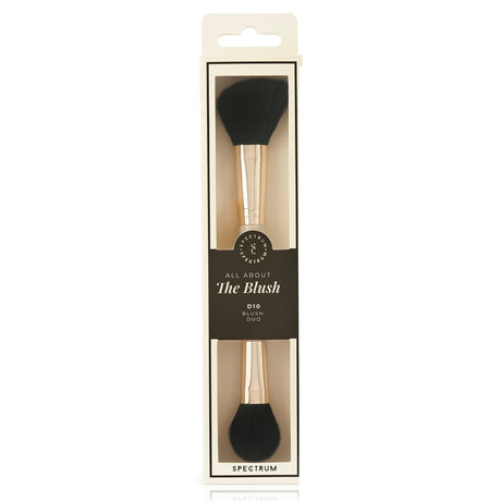 La brocha de doble punta Blush & Blend