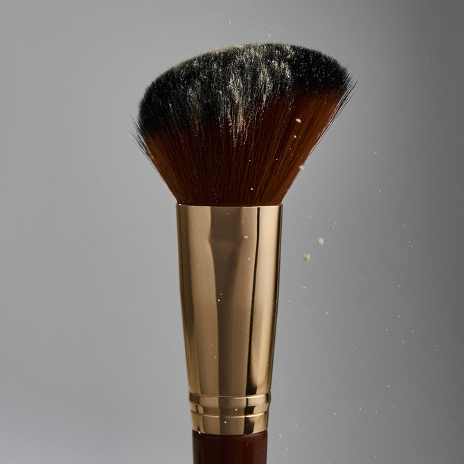 Pantherine Pro A68 Large Angled Powder Brush