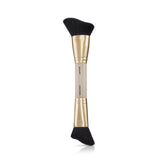 El pincel de doble punta Sculpt & Contour