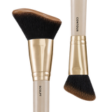 El pincel de doble punta Sculpt & Contour